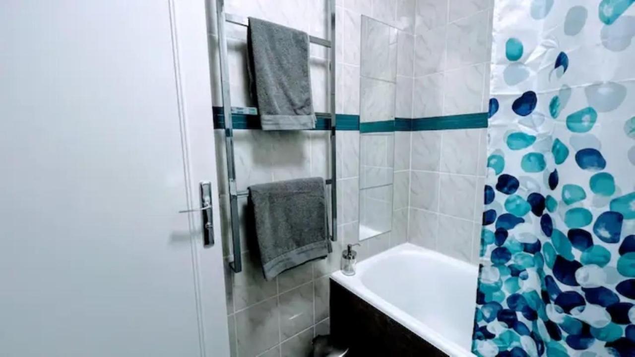 Appartement Chic Proche De Paris, Parking Inclus Saint-Maur-des-Fossés Dış mekan fotoğraf